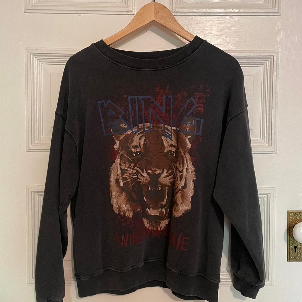 Like new, Medium Annie Bing sweatshirt. Crewneck. Aged charcoal grey. Never worn